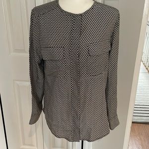 Equipment brand 100% silk button down blouse